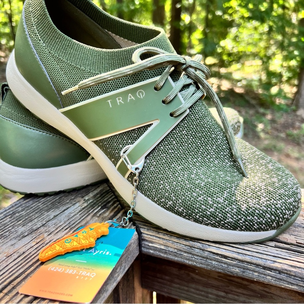 NWT TRAQ by Alegria Ayris Smart Sneaker Women’s Size 42, US Size 11.5 or 12